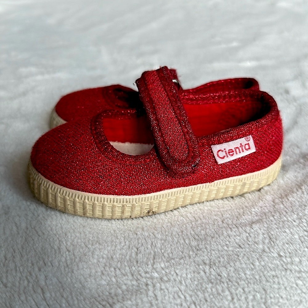 Cienta red sparkle toddler shoes